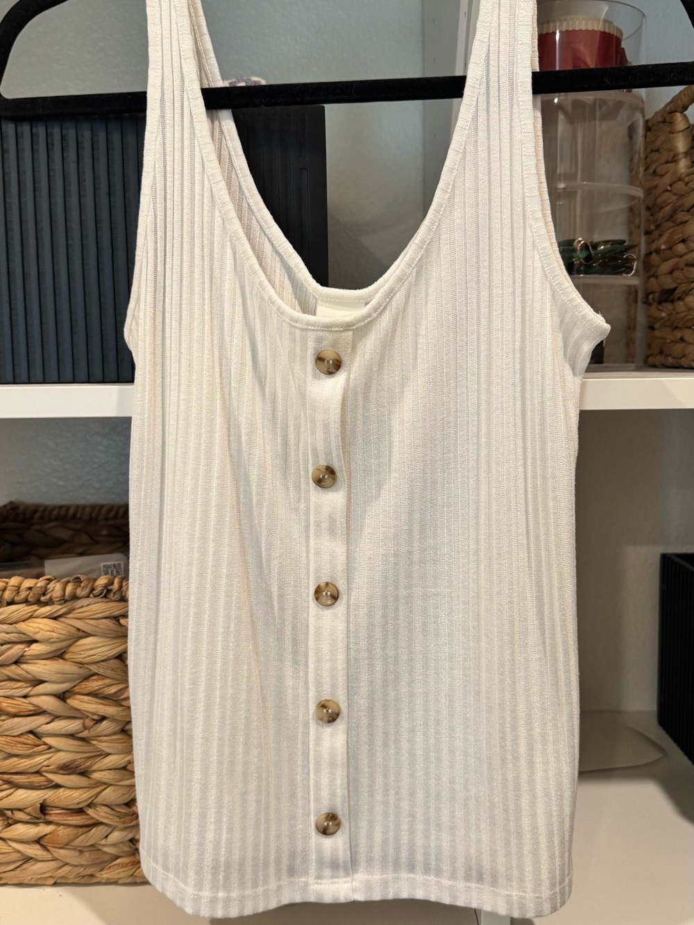 H&M Cream Ribbed Button-Front Tank